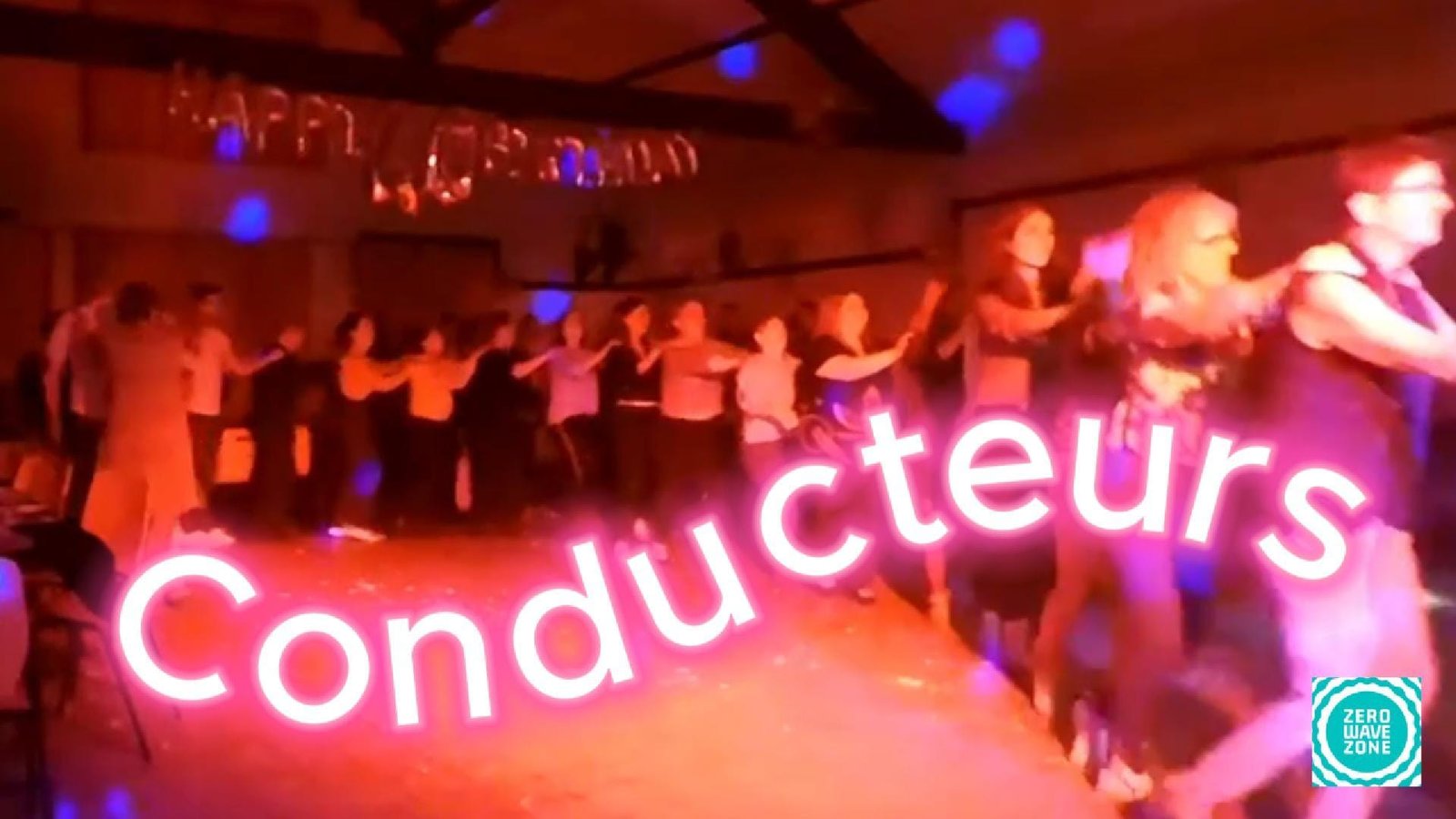 Le bois et les champs électromagnétiques : quand la science devient chorégraphie