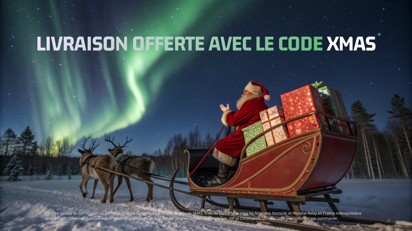 Traineau du père Noël avec des aurores boréales